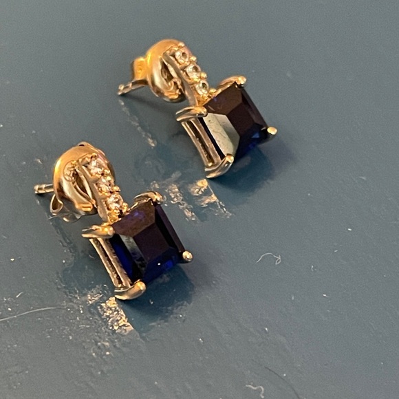 Blue Sapphire with Diamond accents in 925 sterling silver. Pendant and earrings. - Picture 5 of 7